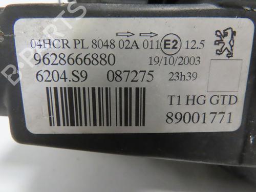 left-headlight-peugeot-206-2l_-2m_-2009-2010-2011-2012-2013-32332681 main image