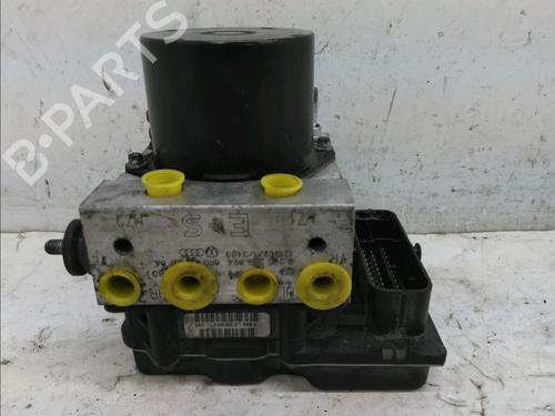 Used ABS pump VW POLO V (6R1, 6C1) 1.6 TDI (90 hp) 17778413