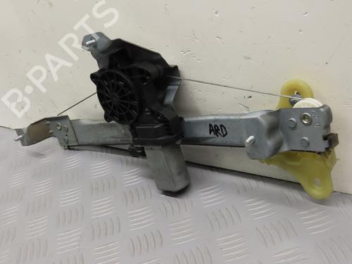 Rudehejsemekanisme Højre bagtil RENAULT CAPTUR I (J5_, H5_) 1.5 dCi 90 (J5N4, J5M5, J5MW, J5M6, J5AL, J5AJ) | BP31030614C25