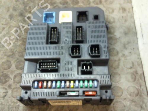 Used Fuse box PEUGEOT 308 I (4A_, 4C_) 1.6 HDi (109 hp) 9381353
