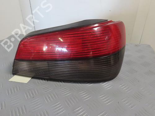Używane Lampa tylna prawa PEUGEOT 306 Hatchback (7A, 7C, N3, N5) 2.0 HDI 90 (90 hp) 21008579
