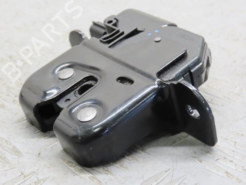 Used Tailgate lock RENAULT CAPTUR I (J5_, H5_) 1.5 dCi 90 (J5N4, J5M5, J5MW, J5M6, J5AL, J5AJ) (90 hp) 27352067