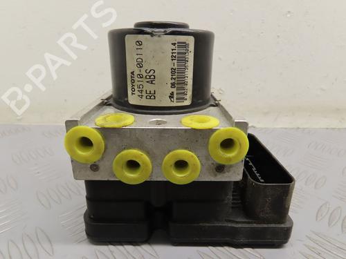 Used ABS pump ABS pump TOYOTA YARIS (_P9_) 1.4 D-4D (NLP90_, NLP90R) (90 hp) 17778424 17778424