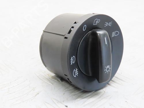 Forlygtekontakt VW PASSAT B6 (3C2) 2.0 TDI 16V | BP27488437I24 