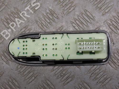Used Left front window switch CITROËN C3 II (SC_) 1.1 i (60 hp) 26897736