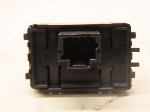 Used Switch RENAULT LAGUNA III (BT0/1) 2.0 dCi (BT01, BT08, BT09, BT0E, BT0K, BT12, BT1C, BT1D,... (150 hp) 30629804