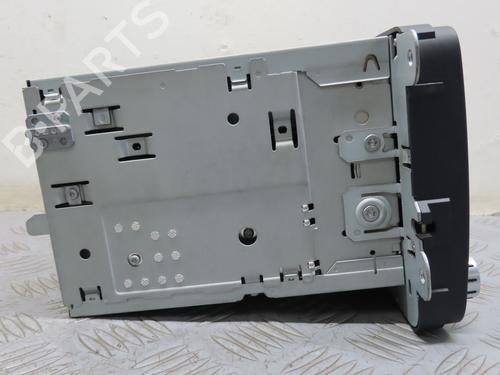 Used Radio VW POLO V (6R1, 6C1) 1.6 TDI (90 hp) 9383634