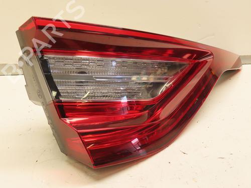 Farolim esquerdo da mala RENAULT MEGANE IV Hatchback (B9A/M/N_) 1.6 dCi 130 (B9A4) (130 hp) 29170790