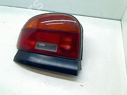 Piloto trasero izquierdo MAZDA 121 II (DB) 1.3 i 16V (DB3PA) (72 hp) 23155915