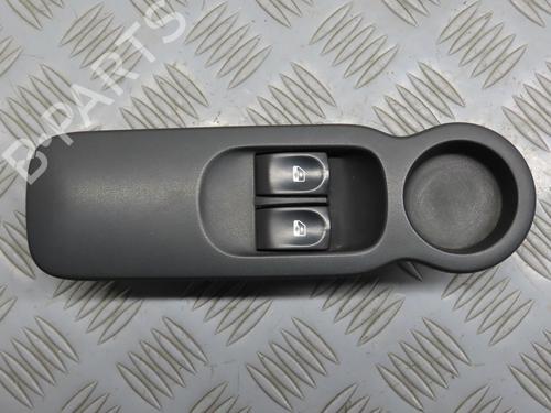 Used Left front window switch RENAULT MODUS / GRAND MODUS (F/JP0_) 1.2 (JP0C, JP0K, FP0C, FP0K, FP0P, JP0P, JP0T) (75 hp) 21113350