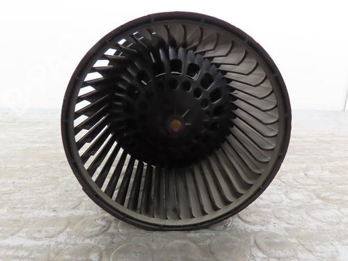 Heater blower motor RENAULT CLIO IV (BH_) 1.5 dCi 90 | BP17777116M62