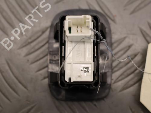 Venstre bagtil elrude kontakt Venstre bagtil elrude kontakt PEUGEOT 208 I (CA_, CC_) 1.5 BlueHDI 100 (102 hp) 34608603 34608603