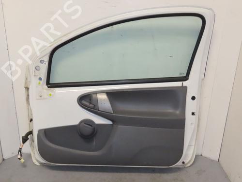 Right front door PEUGEOT 107 (PM_, PN_) 1.0 | BP25278681C3