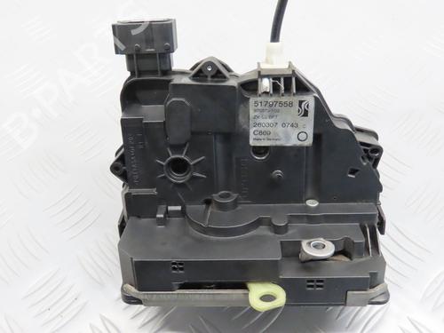 Used Front right lock FIAT GRANDE PUNTO (199_) 1.3 D Multijet (75 hp) 9373097