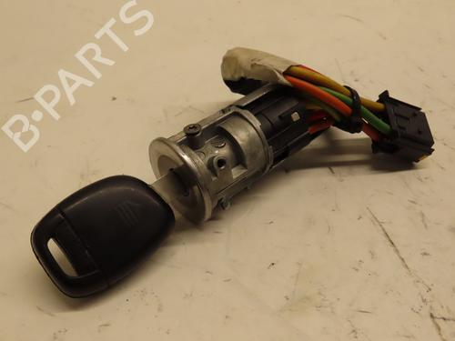 Clé de contact RENAULT CLIO II (BB_, CB_) 1.2 LPG (58 hp) 29643608