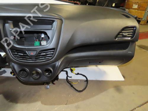 Used Dashboard Dashboard 38182699 38182699