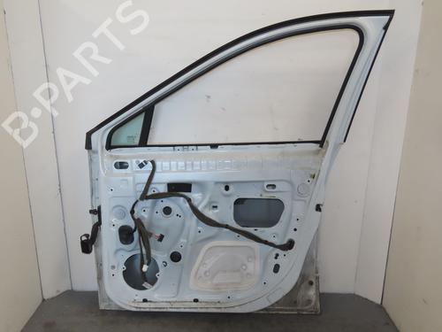 Used Right front door RENAULT SCÉNIC III (JZ0/1_) 1.5 dCi (JZ02, JZ0R) (95 hp) 23898332
