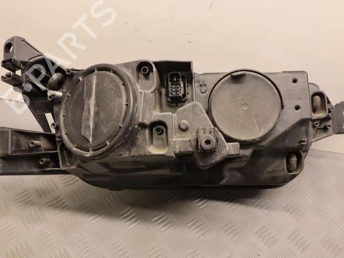 left-headlight-citroen-c4-picasso-ii-2013-33562322 main image