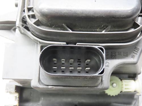 Phare droit AUDI A3 (8P1) 2.0 TDI 16V (140 hp) 31283793