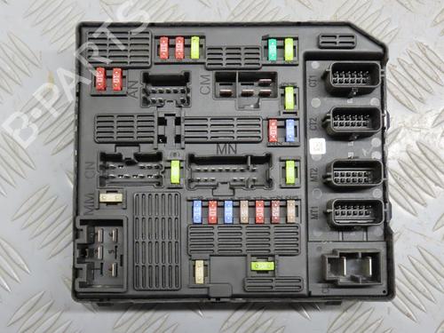 Used Fuse box RENAULT SCÉNIC III (JZ0/1_) 1.9 dCi (JZ0J, JZ1J, JZ1K, JZ1S) (131 hp) 18205025
