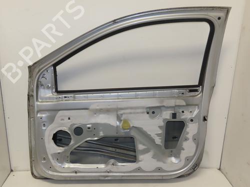 Used Right front door RENAULT CLIO III (BR0/1, CR0/1) 1.5 dCi (75 hp) 30404362