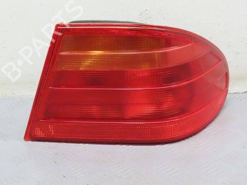 Used Right taillight MERCEDES-BENZ E-CLASS (W210) E 320 (210.065) (224 hp) 17782770