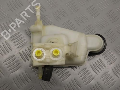 Used Brake fluid reservoir PEUGEOT PARTNER Box Body/MPV (K9) 1.5 BlueHDi 100 (102 hp) 30840299