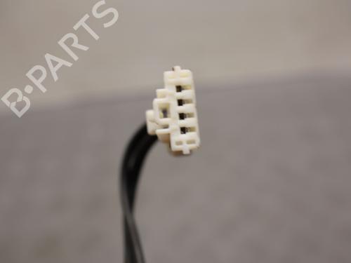 Engache cinturón Engache cinturón PEUGEOT 308 II (LB_, LP_, LW_, LH_, L3_) 1.6 THP 125 (125 hp) 33893966 33893966