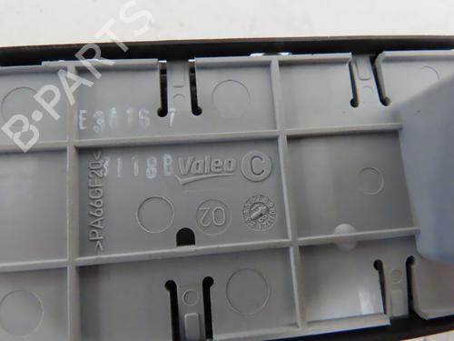 Used Left front window switch Left front window switch RENAULT LAGUNA III Grandtour (KT0/1) 1.5 dCi (KT0A, KT0R, KT02) (110 hp) 34409365 34409365