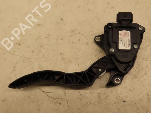 Used Pedal RENAULT KADJAR (HA_, HL_) 1.2 TCe 130 (HLMR) (130 hp) 29643577