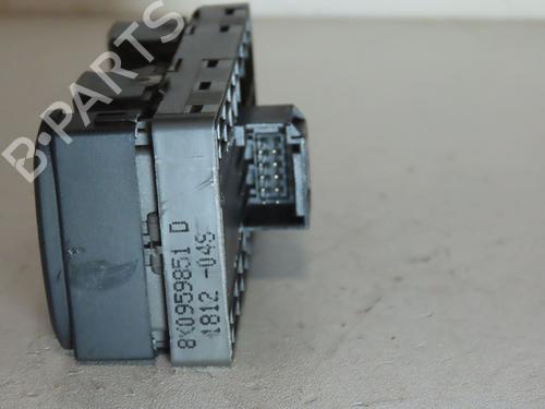 Used Left front window switch Left front window switch AUDI A4 B8 (8K2) 2.0 TDI (150 hp) 40204769 40204769