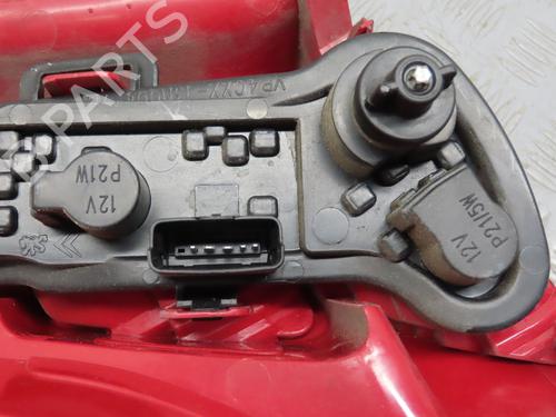 Right taillight CITROËN C4 Coupe (LA_) 1.6 HDi | BP25376207C35