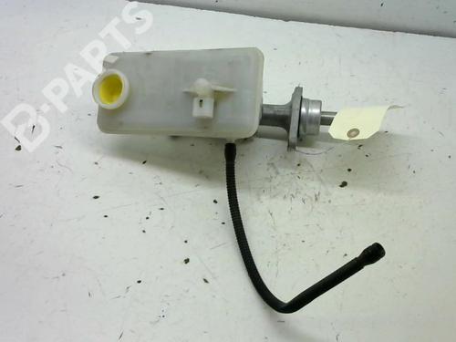 Maître-cylindre RENAULT TRAFIC II Bus (JL) 2.0 dCi 115 (JL00, JL01, JL0H, JL0M, JL0U) (114 hp) 9374633