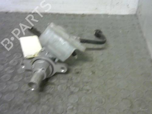 Used Brake master cylinder PEUGEOT 308 I (4A_, 4C_) 1.6 HDi (109 hp) 23154564