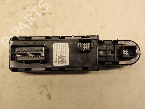 Left front window switch CITROËN C5 AIRCROSS (A_) 1.6 Hybrid 225 (A45GFR) | BP30164559I27