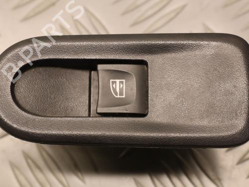 left-rear-window-switch-dacia-duster-hs_-2010-2011-2012-2013-2014-2015-2016-2017-2018-33632340 main image