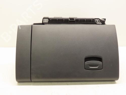 Used Glove box RENAULT KADJAR (HA_, HL_) 1.2 TCe 130 (HLMR) (130 hp) 29319304