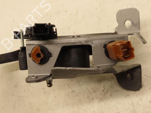 Clutch pedal RENAULT KADJAR (HA_, HL_) 1.2 TCe 130 (HLMR) | BP29643607I13 
