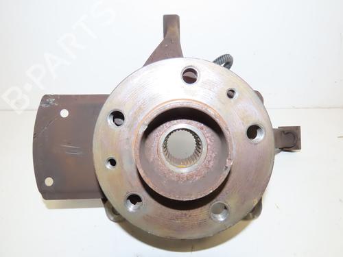 Used Right front steering knuckle Right front steering knuckle RENAULT TRAFIC III Van (FG_) 1.6 dCi 125 (FGMH) (125 hp) 32740084 32740084