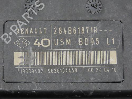Used Fuse box Fuse box RENAULT MEGANE III Coupe (DZ0/1_) 1.5 dCi (DZ09, DZ0D, DZ1F, DZ1G, DZ14, DZ29) (110 hp) 17776526 17776526