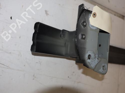 Used Front bumper reinforcement Front bumper reinforcement 38022949 38022949