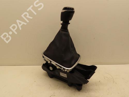 Used Gear lever RENAULT KADJAR (HA_, HL_) 1.2 TCe 130 (HLMR) (130 hp) 29380214