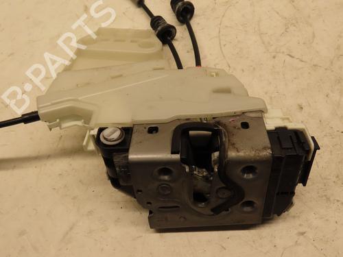 Used Rear right lock FIAT 500X (334_) 1.6 D Multijet (334AXA1B, 334AXA11) (120 hp) 30265614