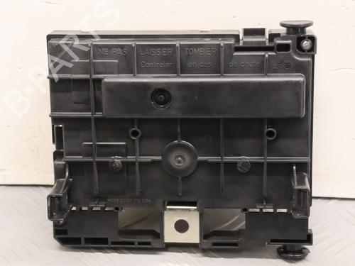 Used Fuse box Fuse box CITROËN C4 Picasso I MPV (UD_) 1.6 HDi (109 hp) 33562286 33562286