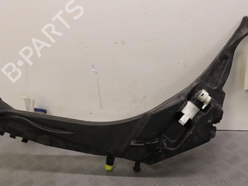 Used Windscreen washer tank Windscreen washer tank 35796942 35796942