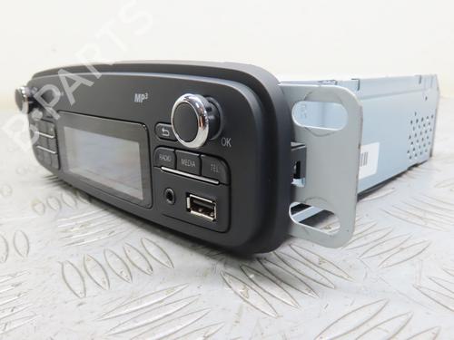 Used Radio RENAULT ZOE (BFM_) ZOE (88 hp) 9383734