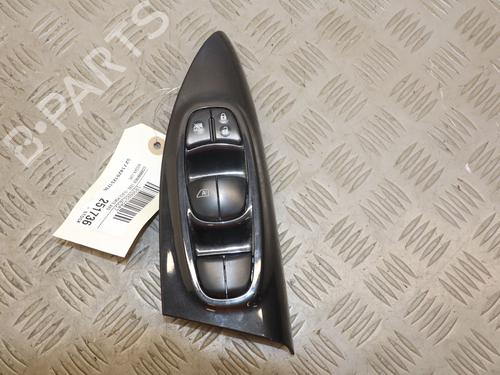 Left front window switch NISSAN JUKE (F15) 1.2 DIG-T | BP38022966I27 - Image 3
