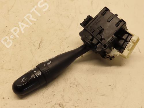 Used Headlight switch SUZUKI GRAND VITARA II (JT, TE, TD) 1.9 DDiS All-wheel Drive (JT419, TD44, JB419WD, JB419XD,... (129 hp) 29016153