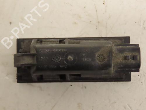 licence-plate-light-renault-clio-iii-br01-cr01-2005-2006-2007-2008-2009-2010-2011-2012-2013-2014-30404381 main image