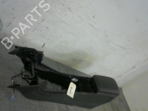 Middenconsole MERCEDES-BENZ CLA Coupe (C117) CLA 200 CDI (117.301) (136 hp) 9376368